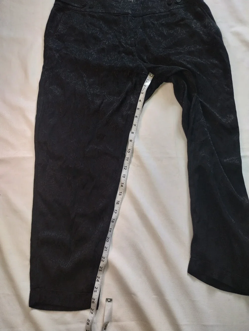 LOFT Black Textured Cropped Pants - Picture 4 of 11